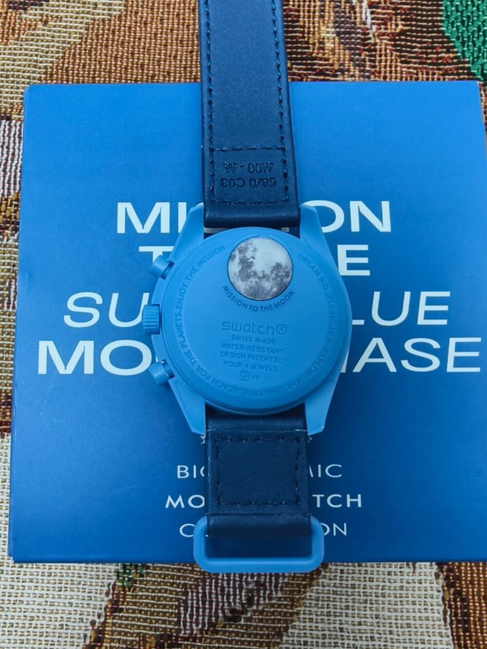 Swatch x Omega MISSION TO THE Super Blue Moonphase Watch - Picture 2 of 5